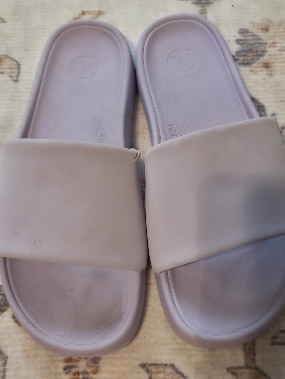 LULULEMON RESTFEEL SLIDES IN LAVENDER FROST SIZE 9